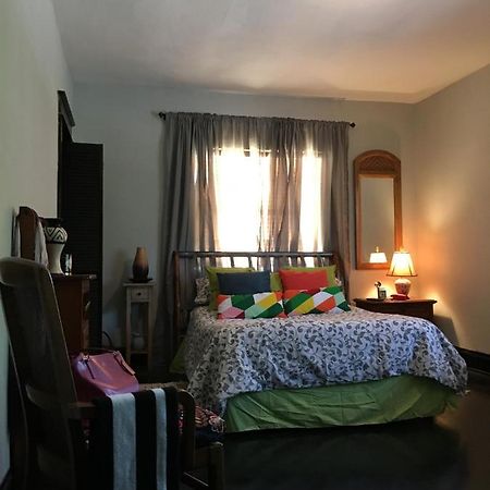 Private Room In The Heart Of Little Havana マイアミ エクステリア 写真