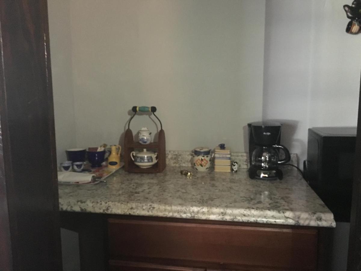Private Room In The Heart Of Little Havana マイアミ エクステリア 写真