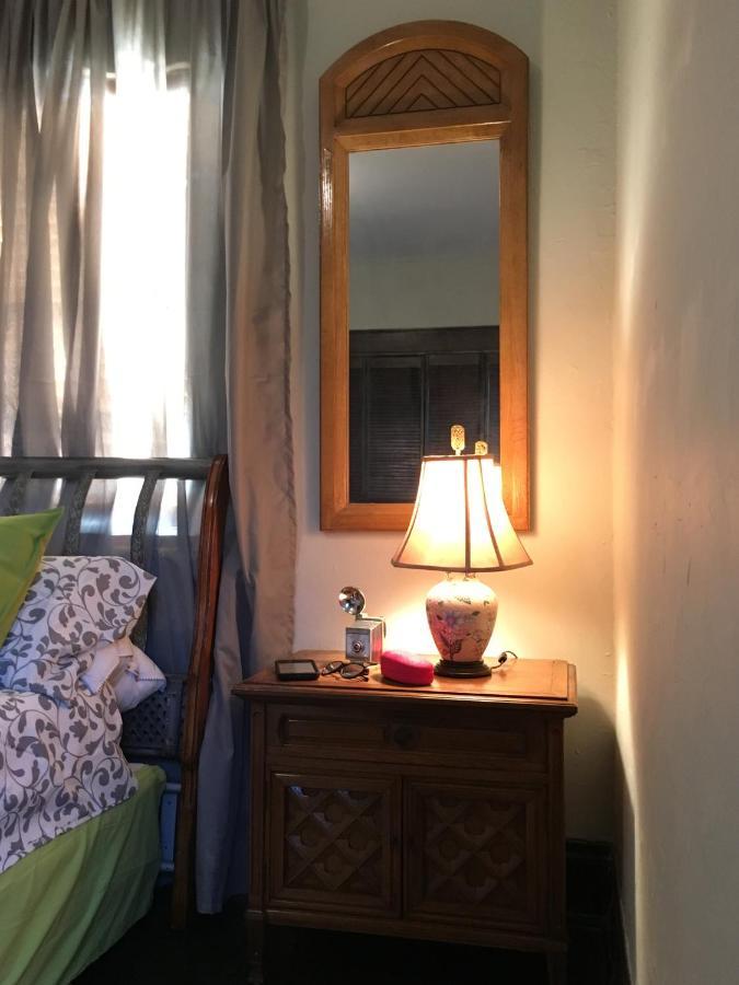 Private Room In The Heart Of Little Havana マイアミ エクステリア 写真
