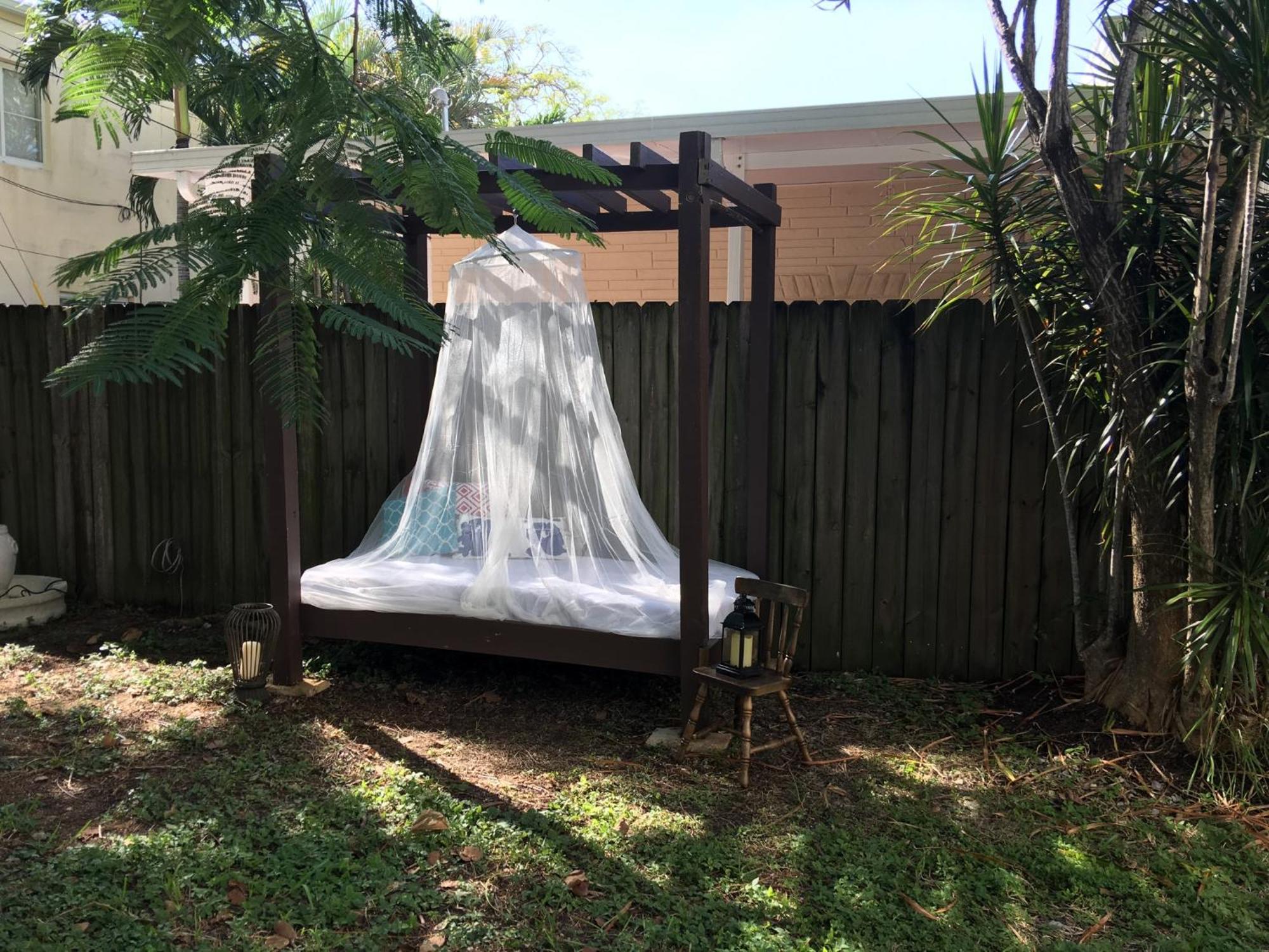 Private Room In The Heart Of Little Havana マイアミ エクステリア 写真