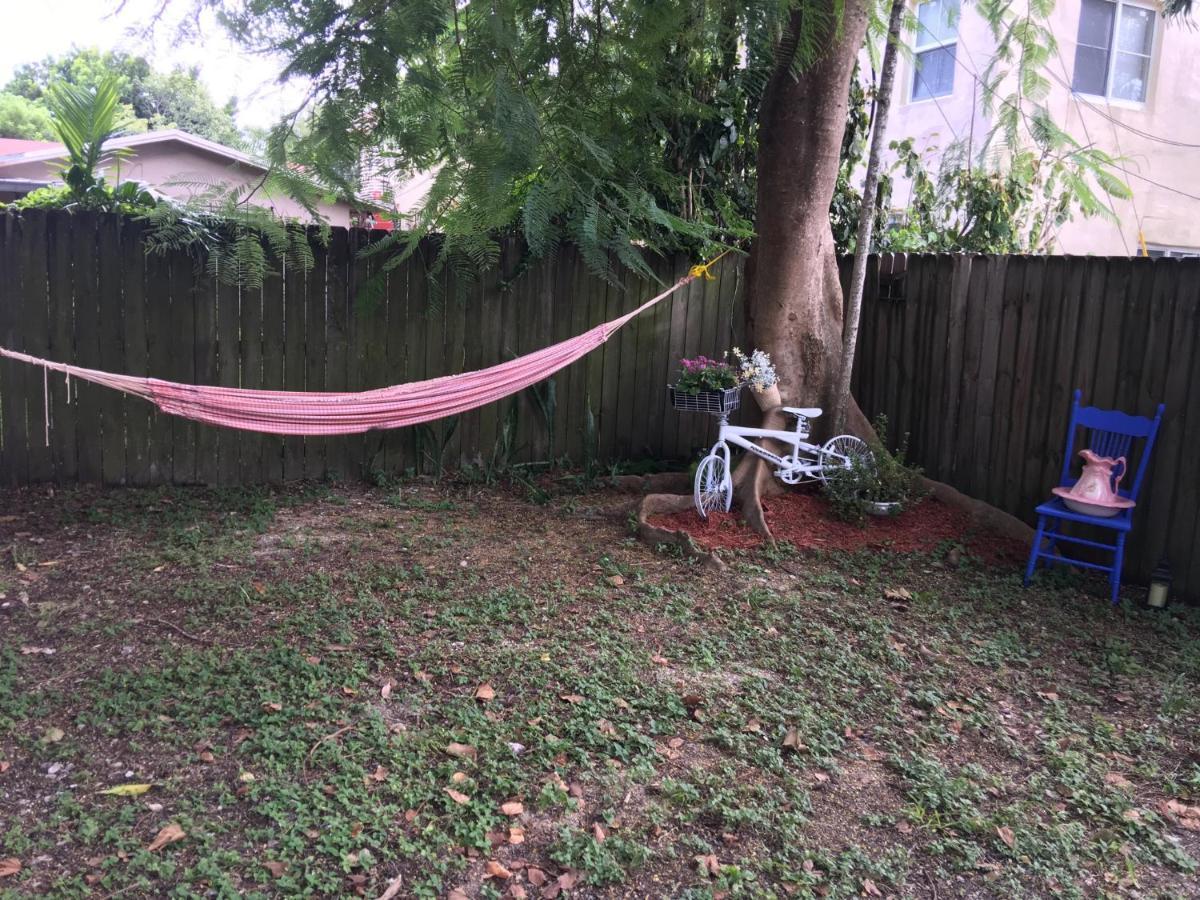 Private Room In The Heart Of Little Havana マイアミ エクステリア 写真