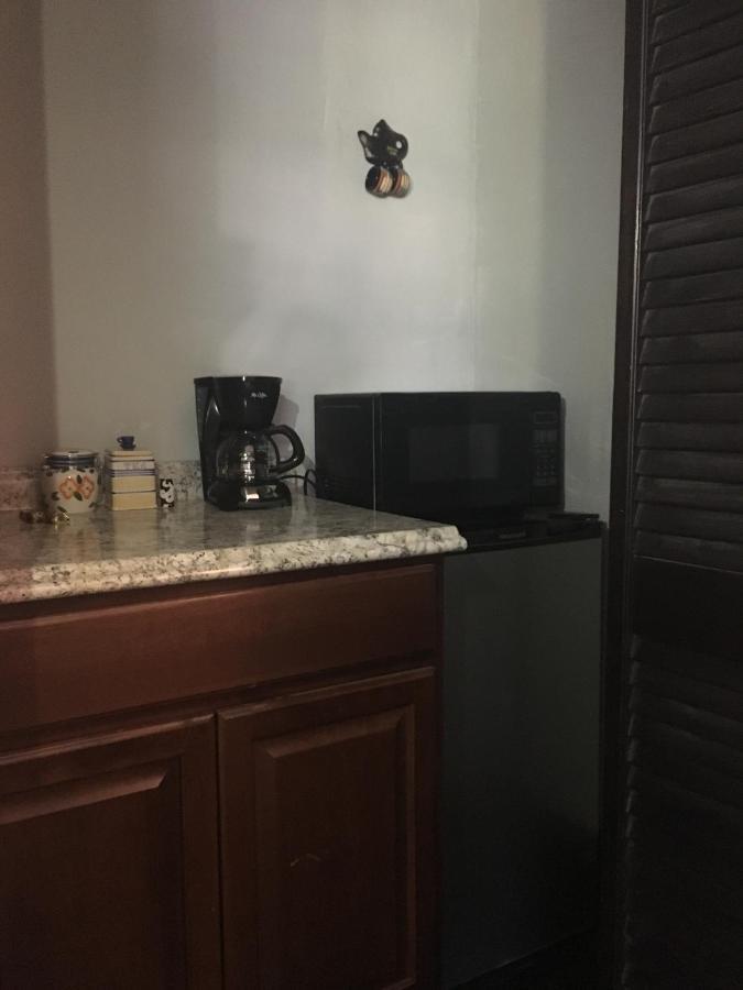 Private Room In The Heart Of Little Havana マイアミ エクステリア 写真