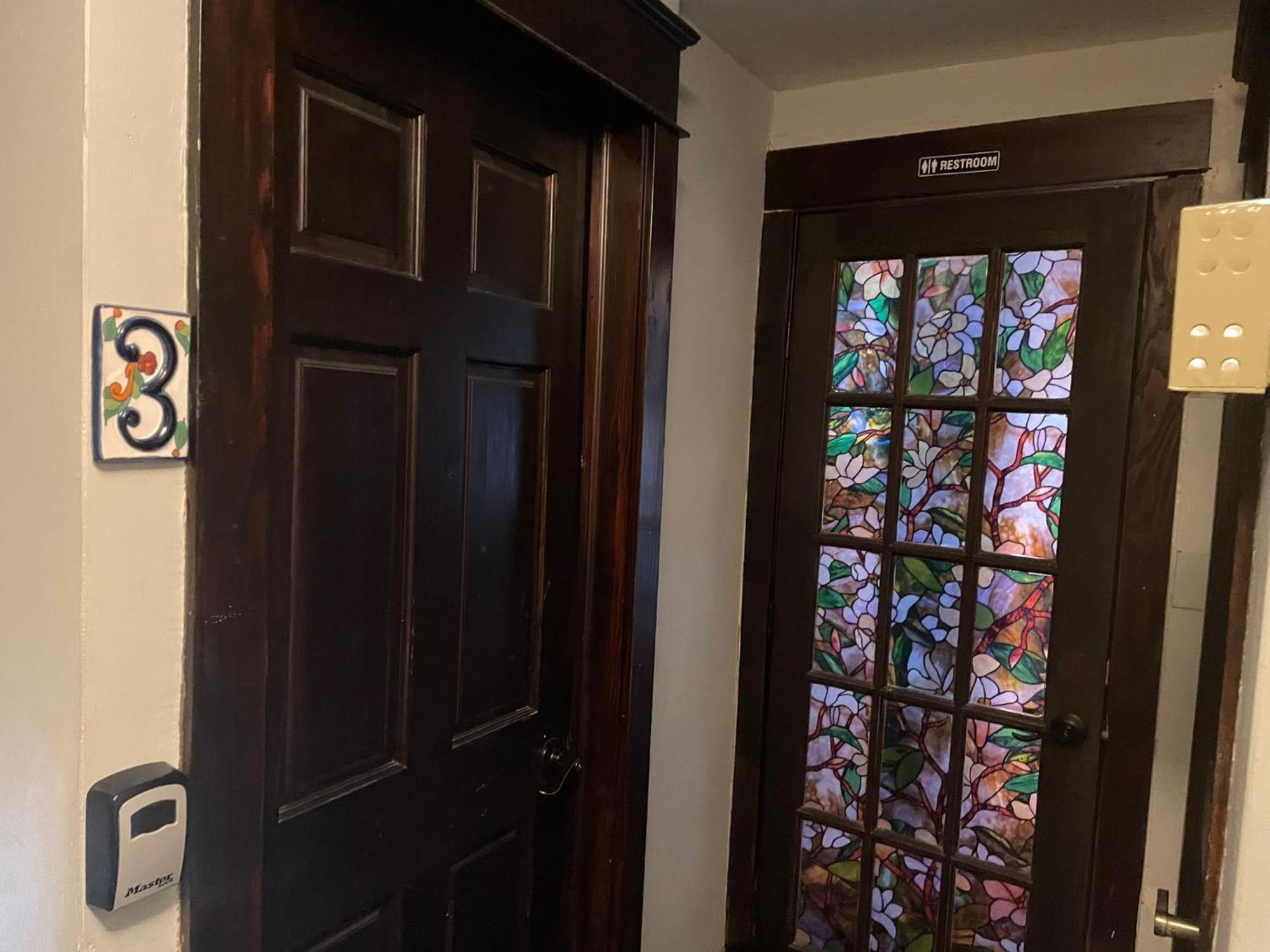 Private Room In The Heart Of Little Havana マイアミ エクステリア 写真